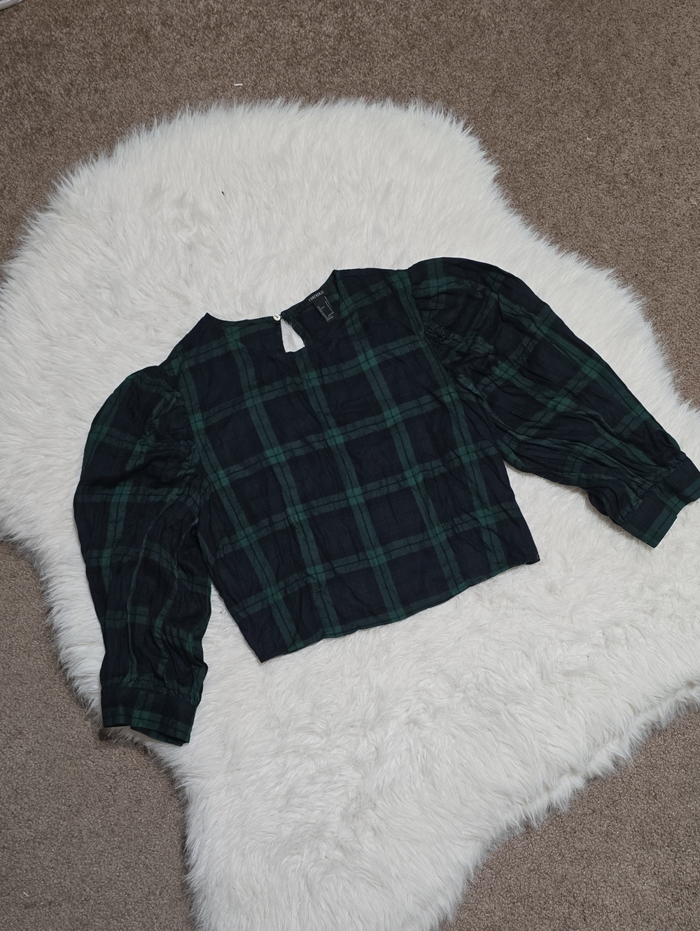 Forever 21 Green and Black Plaid Puff-Sleeve Crop Top